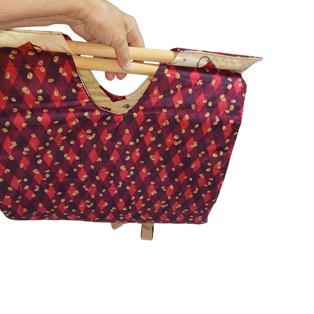 HANDMADE FARMHOUSE STYLE CASSAROLE CARRIER WITH WOOD HANDLES